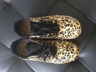 Woden leopard sneakers 