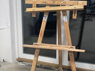 Rustikt staffeli med patina