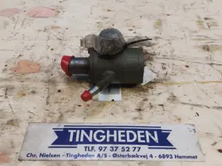 Hydrema 806 modtryksventil 204201