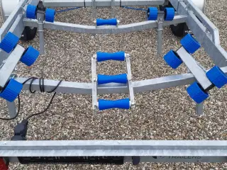 Vlemmix Bådtrailer 630x220 1500