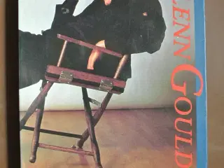 afskaf bifald - esays om musik, af glenn gould, em