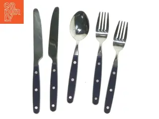 Bestiksæt med to knive, to gafler og en ske fra Abert (str. 2 knive. 23 cm. 2. gafler. 20 cm. 1 ske. 20 cm)
