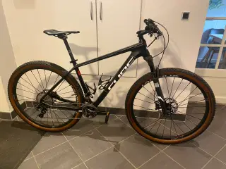  Cube REACTION GTC ONE carbon´n´white XT Di2 2x11 