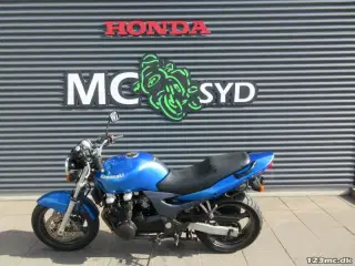 Kawasaki ZR-7 MC-SYD BYTTER GERNE