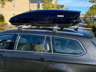 UDLEJES - Thule Motion 800 tagboks - 460 liter.