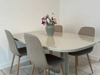 Spisebord