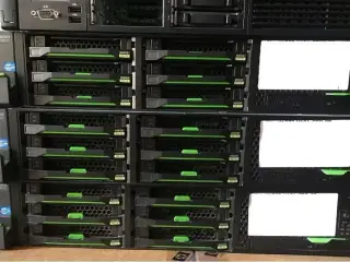 Fujitsu Primergy RX300 S7