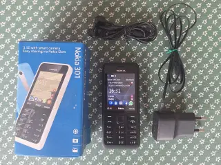 Nokia 301 med tilbehør
