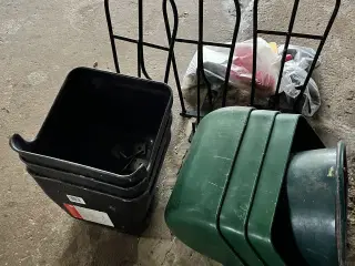 Foder/vandtrug sadelknægte, strigler