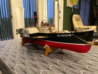 Rc båd Glasgow 