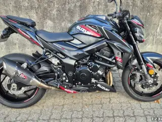 Suzuki GSXS 750