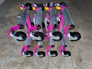 Gojak model 6000 (rulleskøjter til bil)