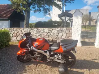 Honda fireblade rr900