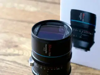 Sirui 50mm T2.9 1.6X full frame Anamorphic Sony