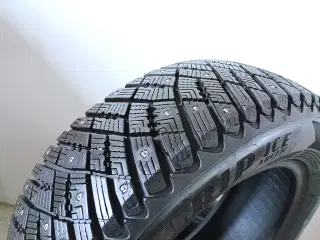pigdæk - 195/65R15 95T Goodyear (4stk)