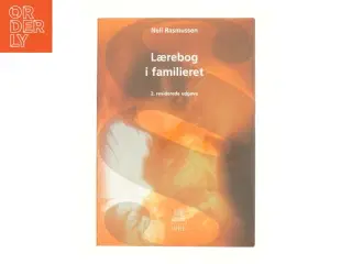 Lærebog i familieret af Nell Rasmussen (f. 1946) (Bog)