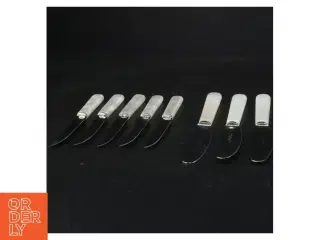 Sæt af knive med perlemorsgreb (str. 21,5 cm 17,5 cm)