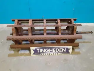 New Holland 8055 Tærskecylinder