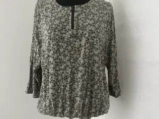 Bluse str.40
