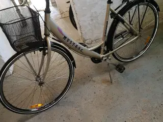 Mustang concept 28" 55cm  dæk som ny , for- og bag
