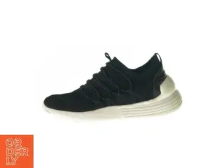 Sneakers med elastik (Str. 37½)