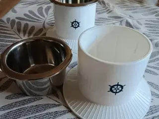 Kop/flaskeholder med sugekop 