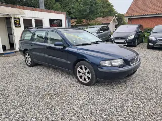 Volvo V70 2,4 170 aut.