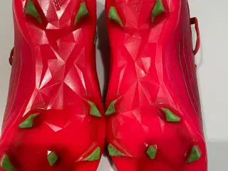 Adidas fodboldstøvler
