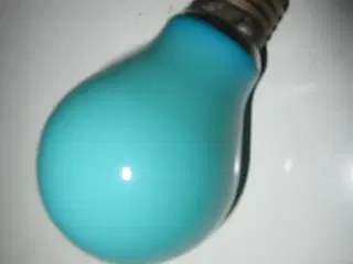 Kulørte pærer 220v