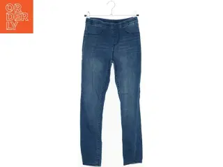 Blå jeans fra H&M (str. 140)