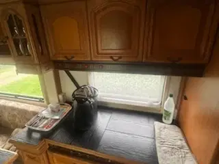 Hobby Campingvogn med Penta fortelt