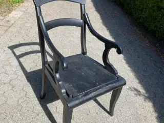 Antik stol i sort