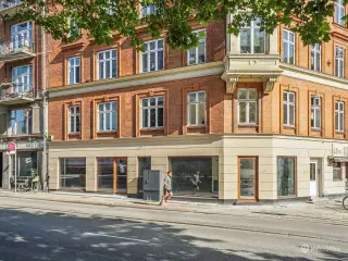 Restaurant med god synlighed på Åboulevarden