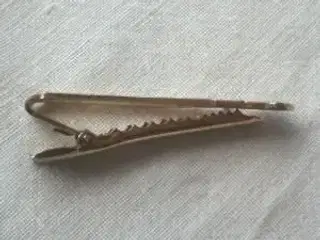 Slipseclips
