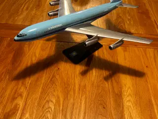 Boeing 720B metal model