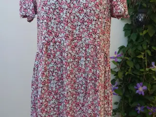 Ny JDY sommer kjole str 42