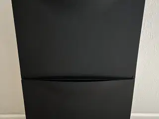 2 sorte IKEA Trones skokasser / skoskab