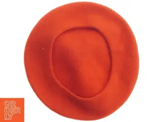 Rød baret hat (str. Ø 20 cm)