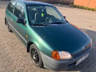 Toyota starlet 