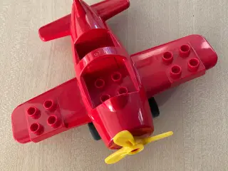 Lego flyver
