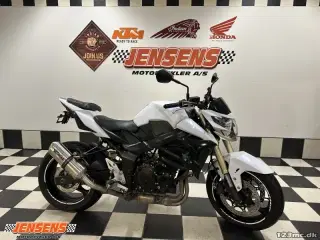 Suzuki GSR 750