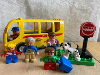 LEGO Duplo skolebus m. chauffør, bedstefar, 3 børn