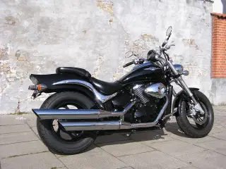 Suzuki VZ800 Intruder / M800 Intruder