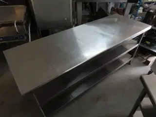 Industrikøkkenbord med 2 eksta hylder ROYAL CATERING