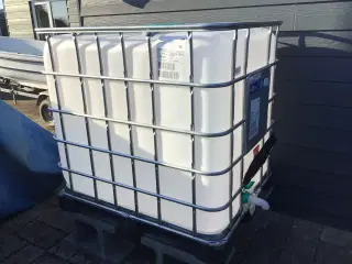 1000 liter vandtank