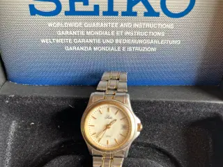 SEIKO KLASSISK DAMEUR - VINTAGE 2002
