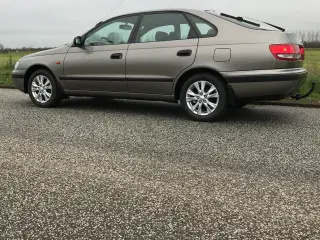 Toyota Carina 