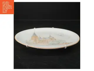 Porcelænsplatte med slotmotiv (str. Ø 26,5 cm)