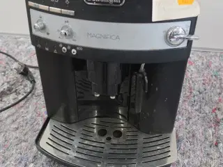Kaffemaskine DELONGHI MAGNIFICA