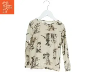 Langærmet bluse med kattemotiv fra H&M (str. 116)